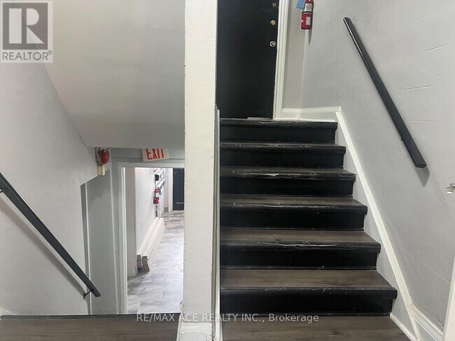 Photo - 21 Towpath Street Unité 2