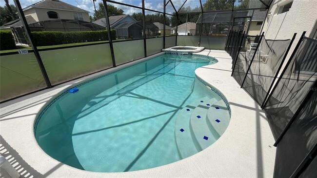 Photo - 1327 Casterton Cir