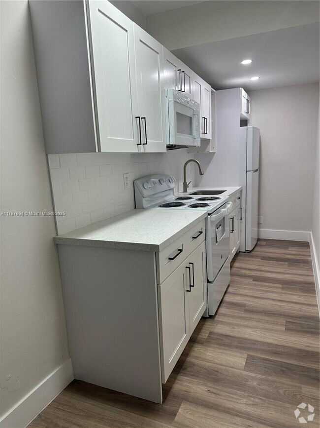 Building Photo - 7351 Gary Ave Unit 4 Rental