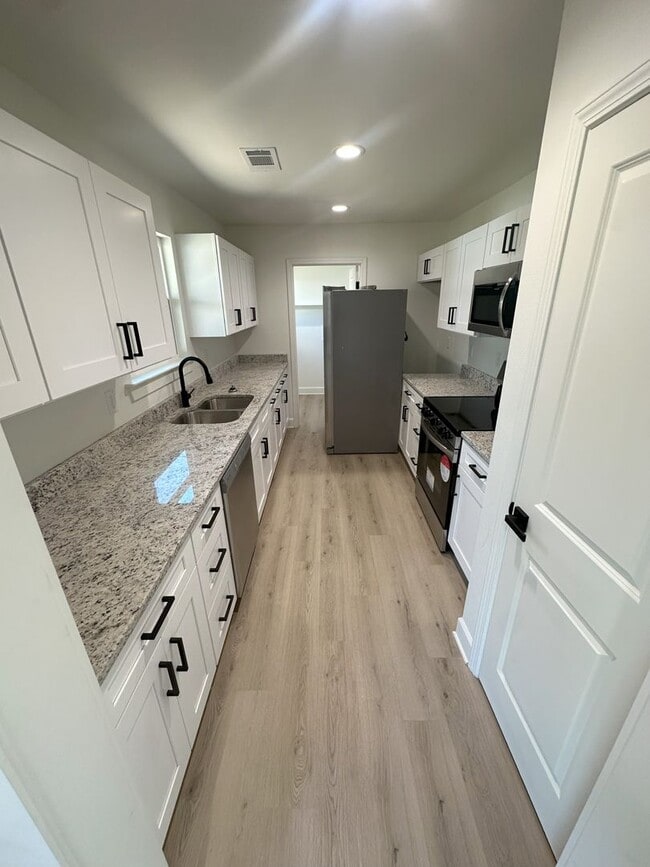 Photo - 169 Wildflower Dr