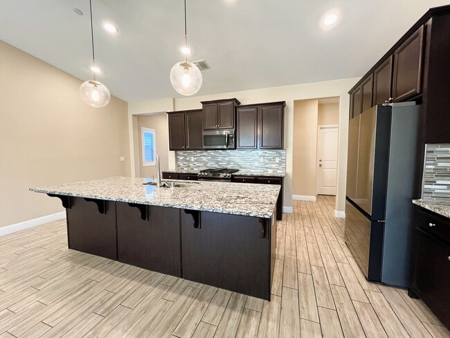 Photo - Stunning Luxury Home for Rent in Shafter