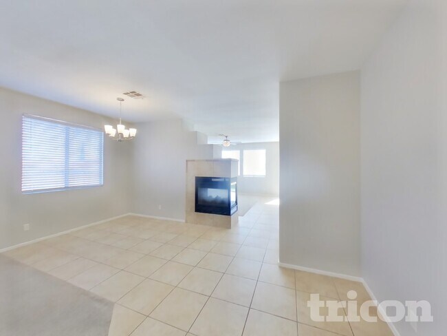 Photo - 2907 Extravagant Ave