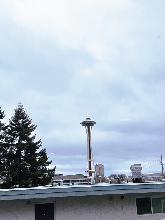 Photo - 915 6th Ave N Unidad B