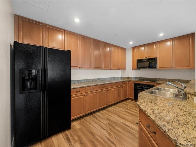Photo - 975 N Lincoln St Unidad 5E