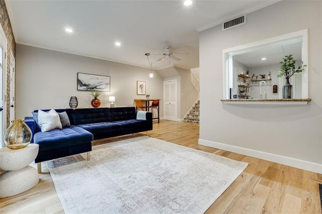 Photo - 4217 Bowser Ave Unidad 103