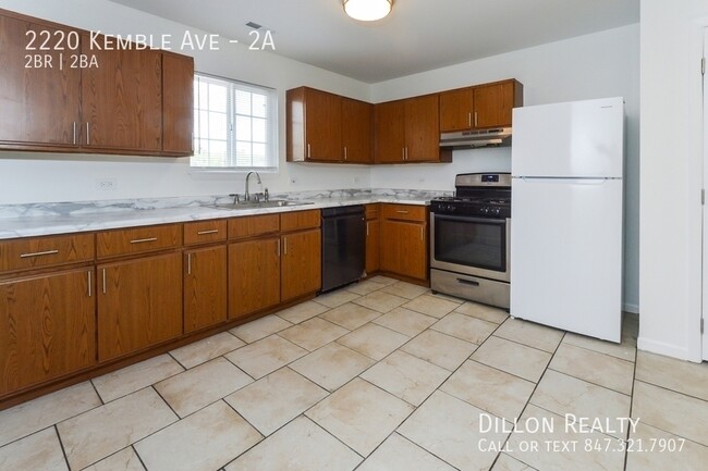 Photo - 2220 Kemble Ave Unit 2A