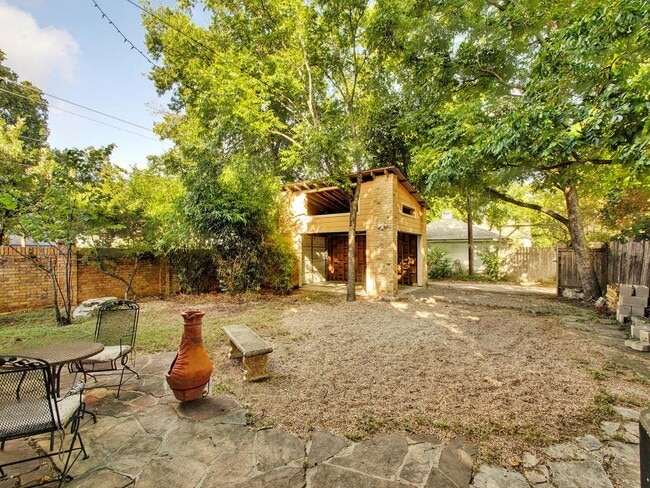 Photo - 5101 Avenue G