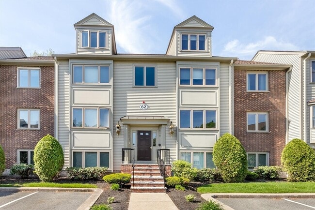 Photo - 62 Maple St Unidad J Rental
