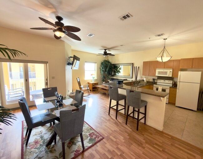 Building Photo - 6410 Padre Blvd Unit 302