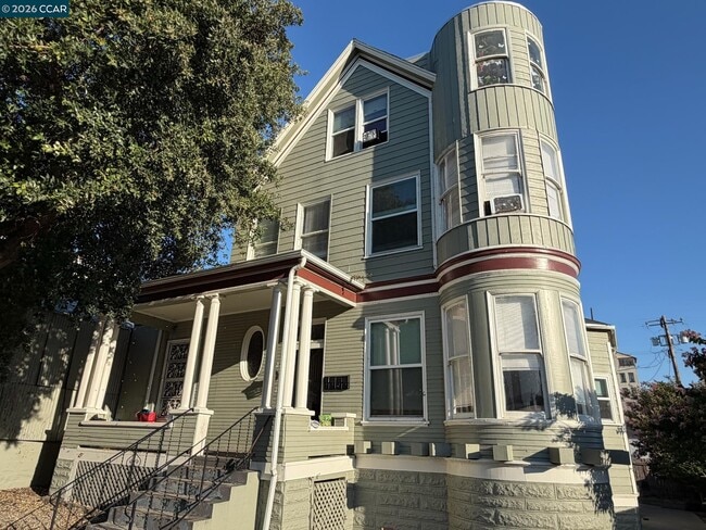 Building Photo - 529 Carolina St Unit Apt#2