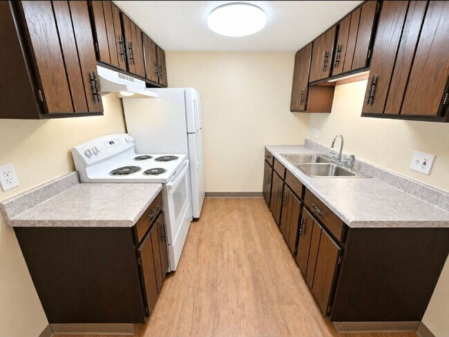 921 12th St Unit 101