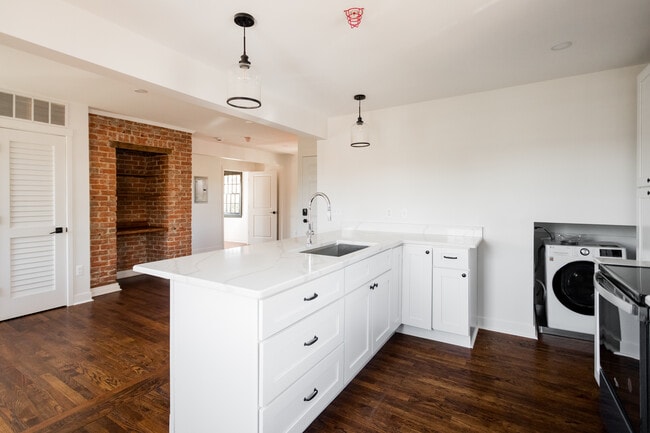 Photo - 1920 Atkinson St Unidad 2