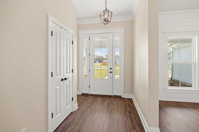 22 Sierra Ln