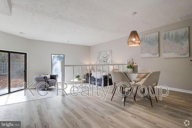 Building Photo - 35 Kings Wharf Pl Rental