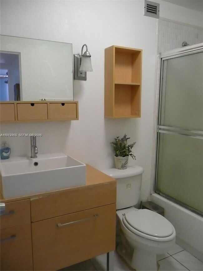 Photo - 17560 Atlantic Blvd Unit 503