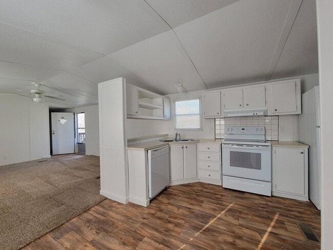 Photo - Ready to Move in