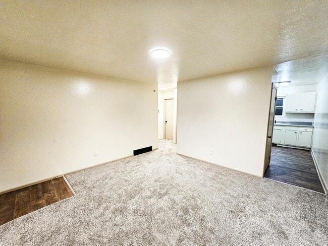 Photo - 241 Cluster Ave