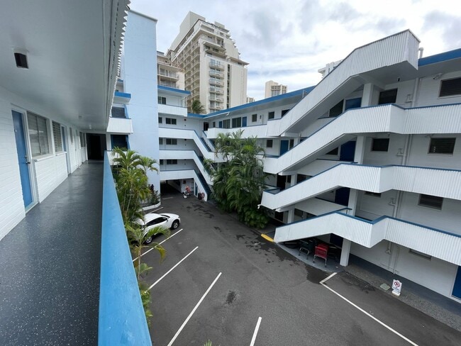 Building Photo - 410 Nahua St Unit 314