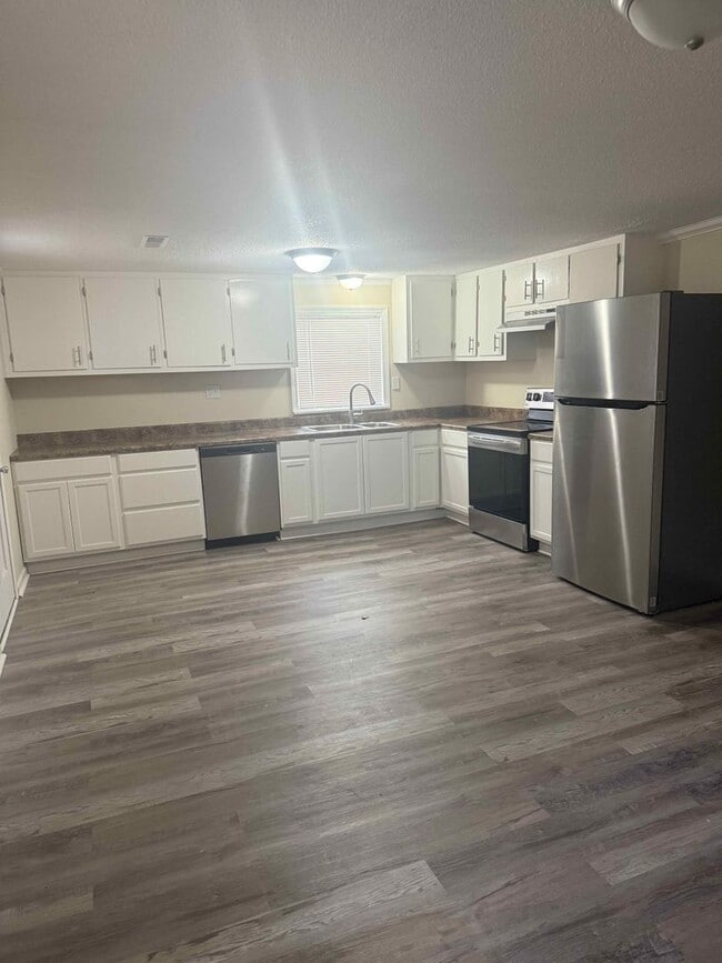 Photo - Remodeled 3 BDR / 2 BA Home, Small Town Living