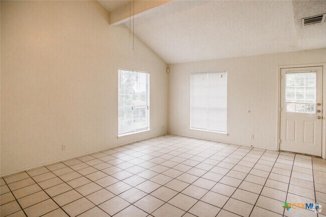 Building Photo - 113 Crest Dr Rental