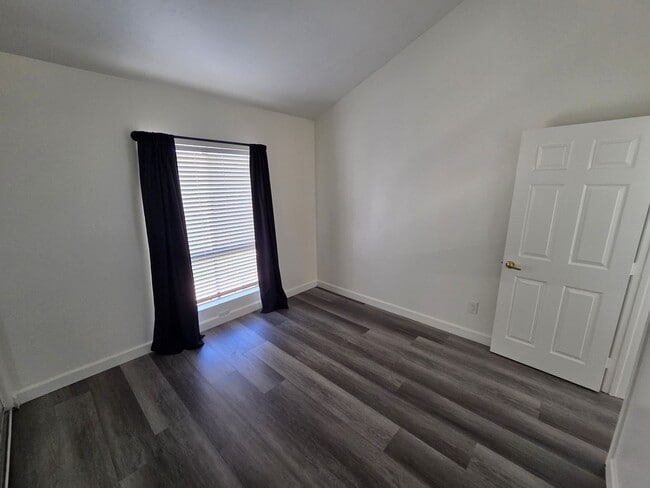 15301 Santa Gertrudes Ave Unit N101