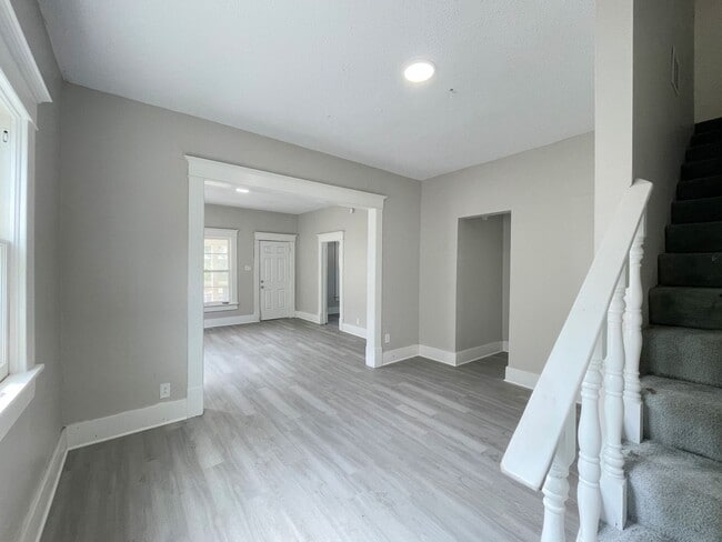 Photo - Large 3 bedroom home