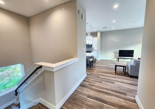 Photo - 2615 Huntington Creek Ln