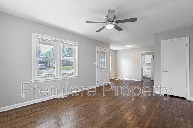 Photo - 10516 E 26th St S