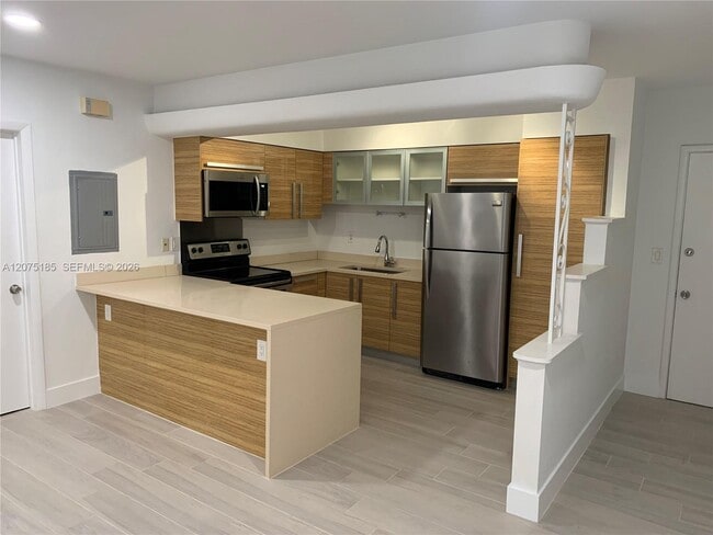 Building Photo - 315 Majorca Ave Unit 3