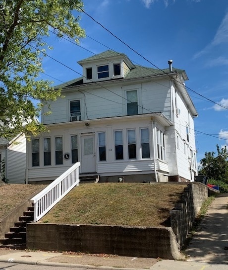 Photo - 112 N Lancaster St