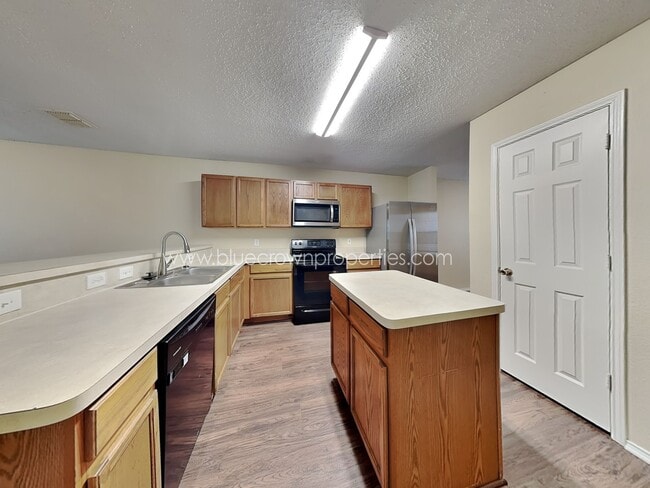 Photo - 1140 Single Tree Dr