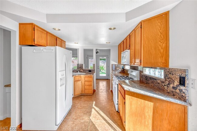 Photo - 935 Derringer Ln