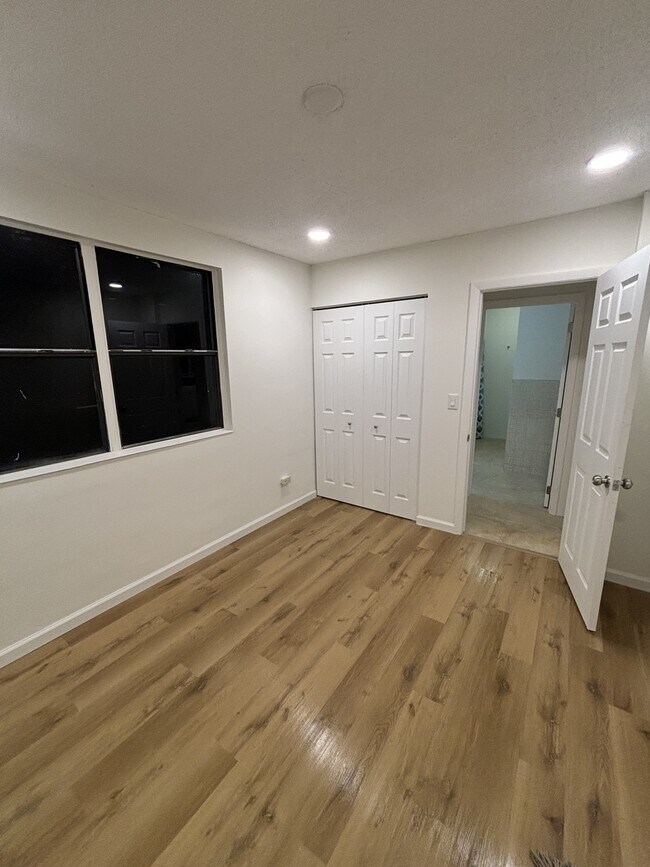 Photo - 202 2nd St Unit L