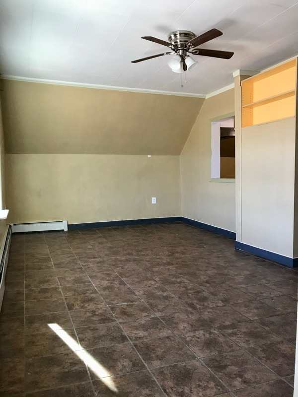 Photo - 575 White Mountain Hwy