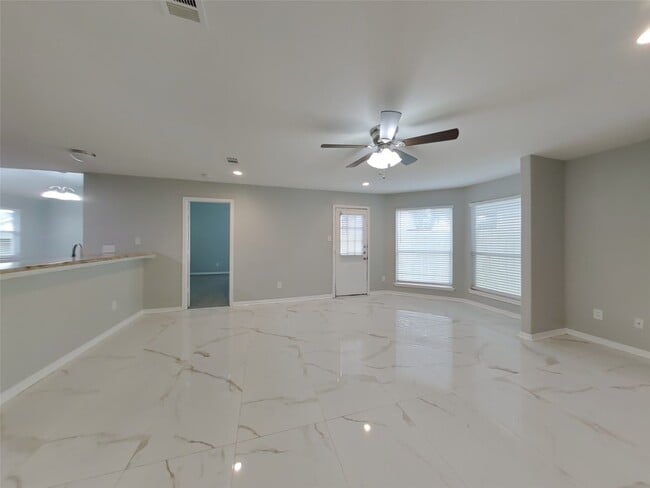 Photo - 6726 Misty Dale Dr