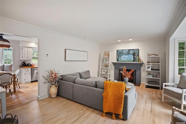 Photo - 31 Widener Ln