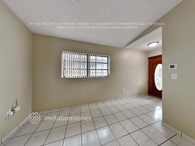 Photo - 2579 W 70th St