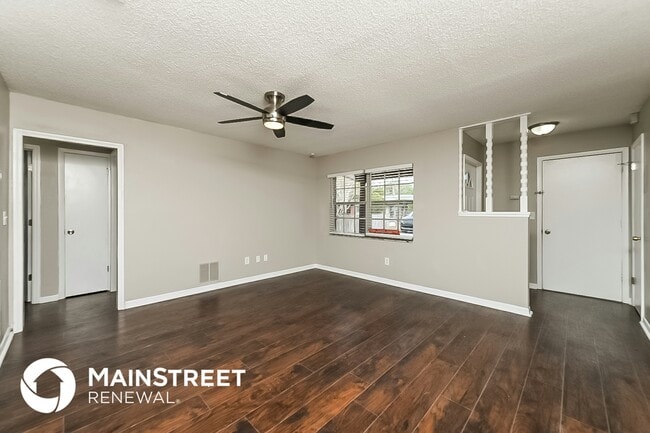 Photo - 1406 Cromwell Dr