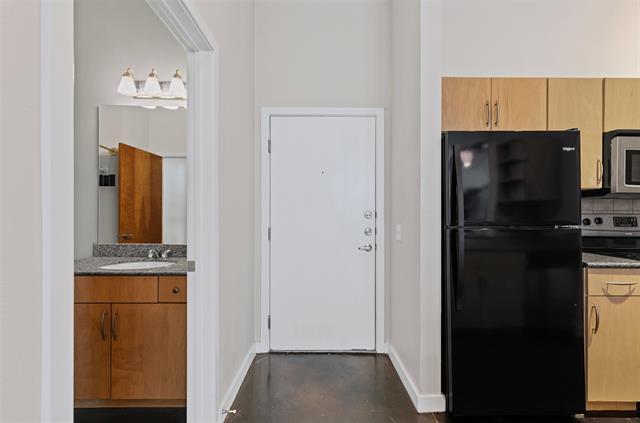Photo - 201 W Lancaster Ave Unidad 206