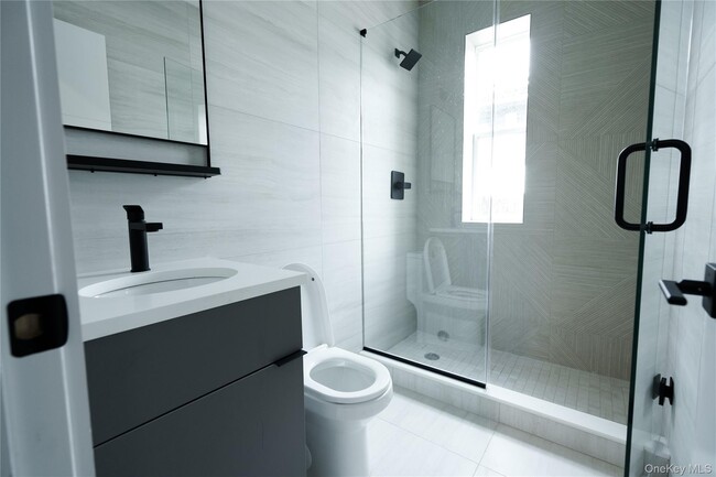 Photo - 315 W Broadway Unit 1N