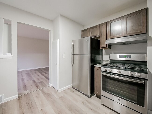 Photo - AVAILABLE NOW! Charming 3-Bedroom Home in Prime Pontiac Location