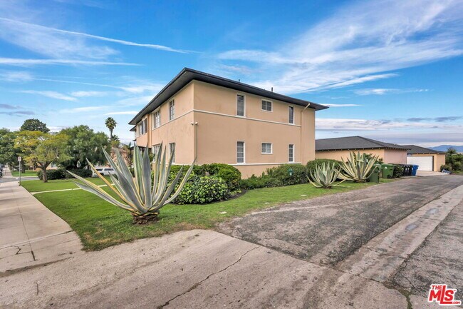 4121 Santo Tomas Dr Unit A