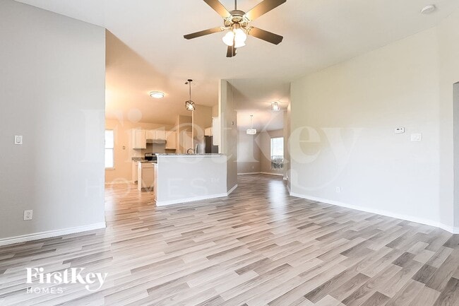 Photo - 1731 Reynolds St