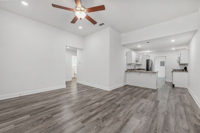 Photo - 8154 Lawton St Unit B