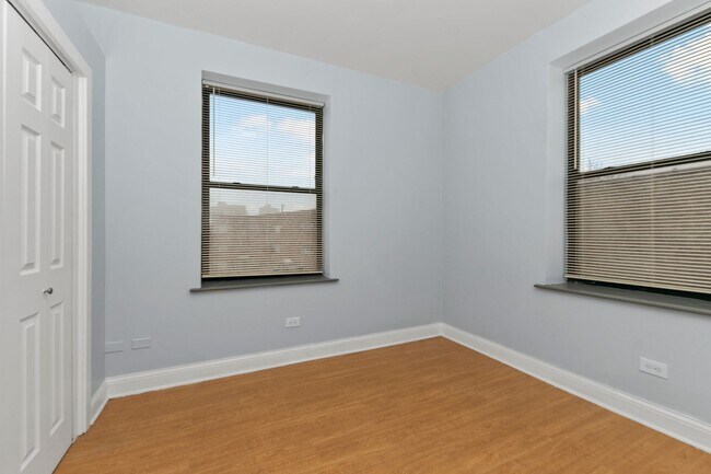 Photo - One Bedroom in South Shore Available Now!