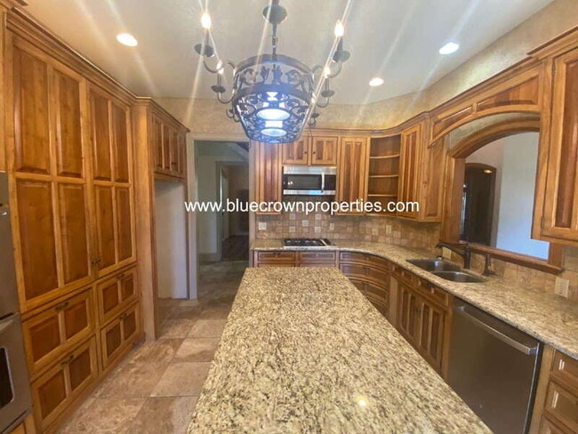 Photo - 14 Tennis Village Dr