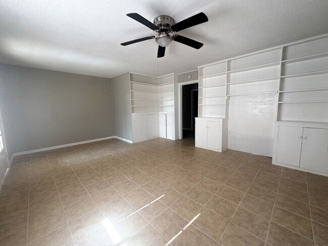 Photo - 710 N Grove St Unit 710 N Grove A