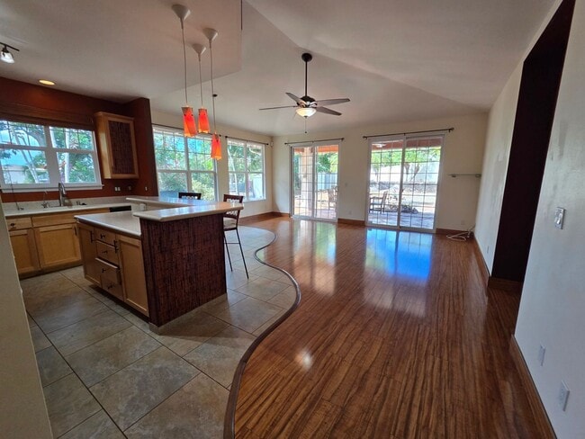Photo - Ke Ali'i Ka  3/3 Bedrooms