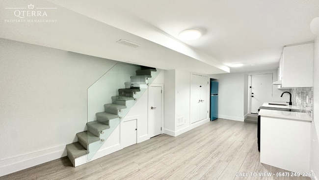 Photo - 99 Mackay Av