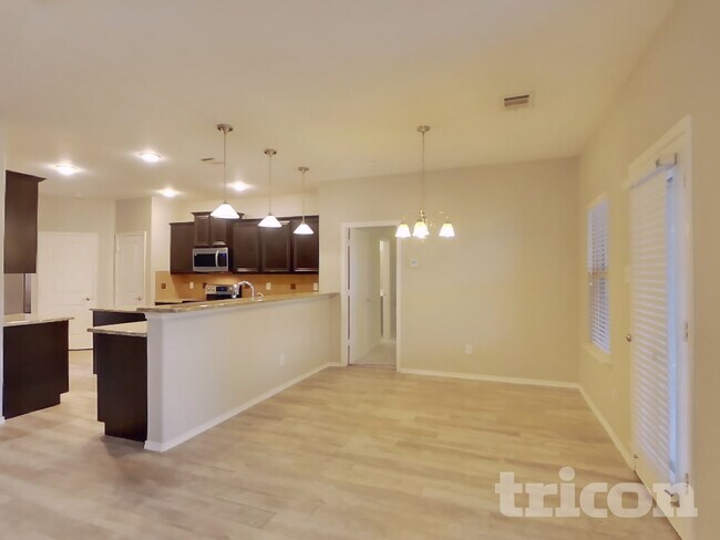 Photo - 1030 Barrington Dr